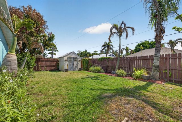 150 9th Court, Vero Beach, FL 32962