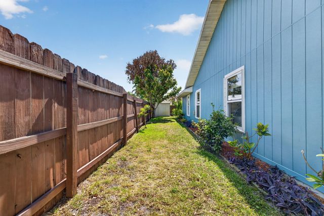 150 9th Court, Vero Beach, FL 32962