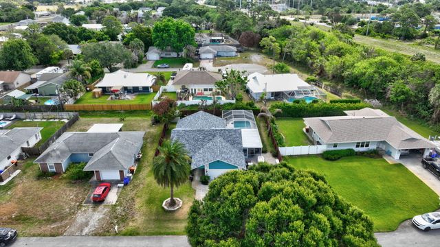 150 9th Court, Vero Beach, FL 32962