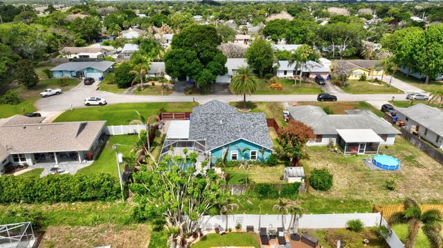 150 9th Court, Vero Beach, FL 32962