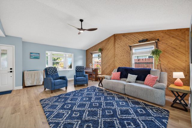 150 9th Court, Vero Beach, FL 32962