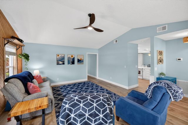 150 9th Court, Vero Beach, FL 32962