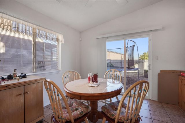524 Hartman Drive SW, Albuquerque, NM 87121