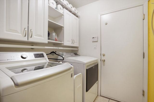 524 Hartman Drive SW, Albuquerque, NM 87121