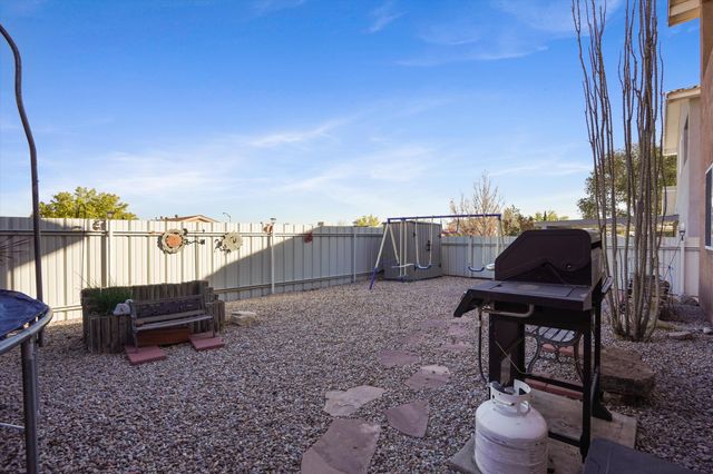 524 Hartman Drive SW, Albuquerque, NM 87121
