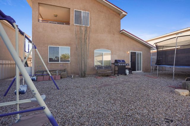 524 Hartman Drive SW, Albuquerque, NM 87121