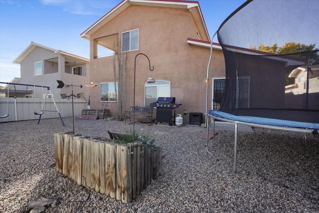 524 Hartman Drive SW, Albuquerque, NM 87121