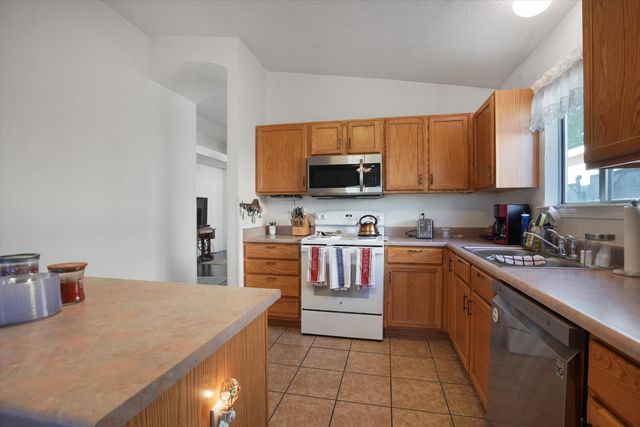 524 Hartman Drive SW, Albuquerque, NM 87121