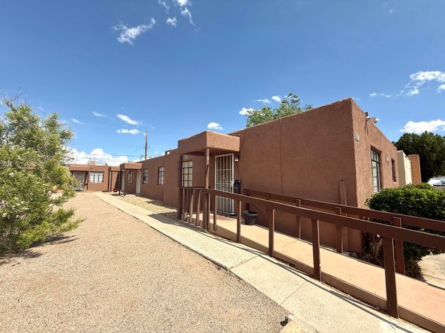 236 San Pablo Street NE, Albuquerque, NM 87108
