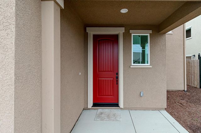 1807 Birdie Ave, Manteca, CA 95337