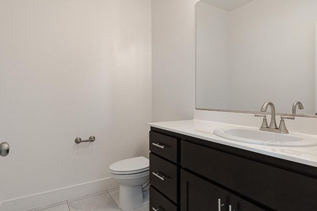 1807 Birdie Ave, Manteca, CA 95337