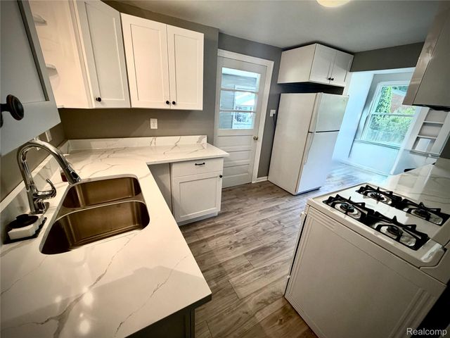 50730 Fairchild Road, Chesterfield Township, MI 48051