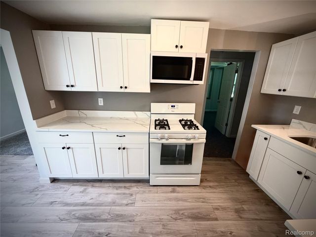 50730 Fairchild Road, Chesterfield Township, MI 48051