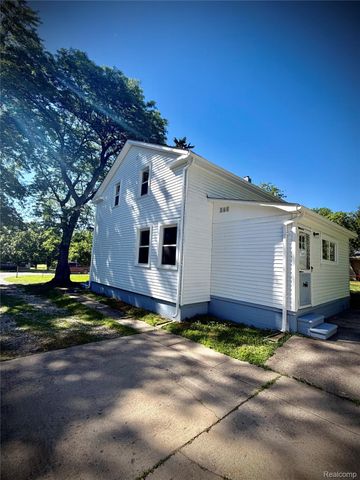 50730 Fairchild Road, Chesterfield Township, MI 48051