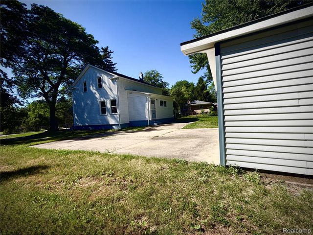 50730 Fairchild Road, Chesterfield Township, MI 48051