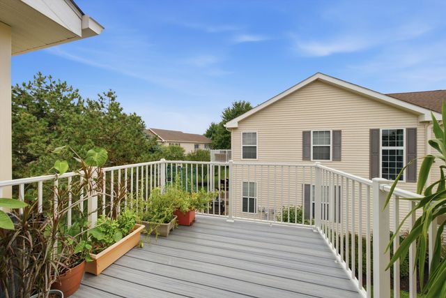 2353 Georgetown Circle, Aurora, IL 60503
