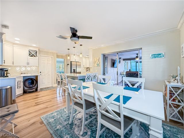 1907 SE 6th TER, Cape Coral, FL 33990