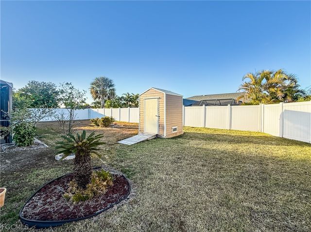 1907 SE 6th TER, Cape Coral, FL 33990