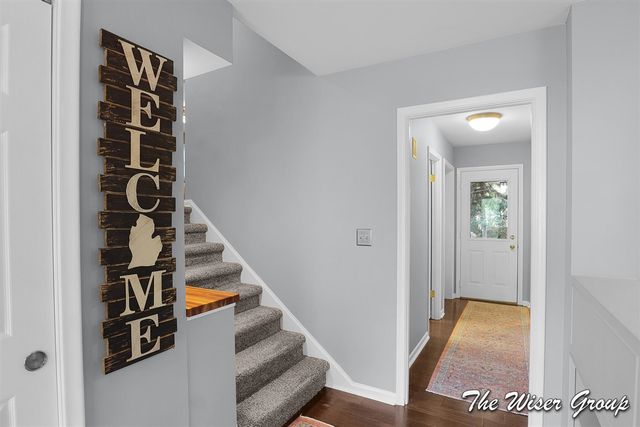 1613 Lotus Avenue, Grand Rapids, MI 49506