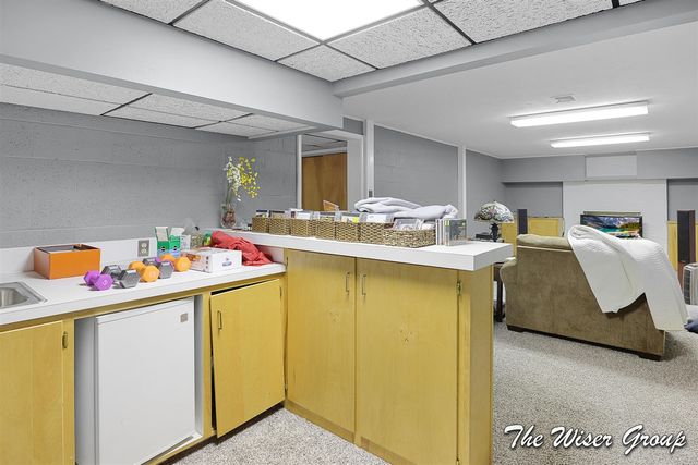 1613 Lotus Avenue, Grand Rapids, MI 49506