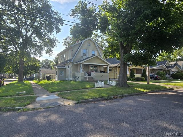202 74th Street, Niagara Falls, NY 14304