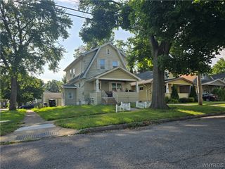 202 74th Street, Niagara Falls, NY 14304