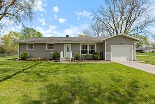 575 Aztec Drive, Carol Stream, IL 60188