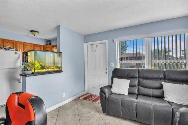 3440 NE 16th Terrace, Pompano Beach, FL 33064