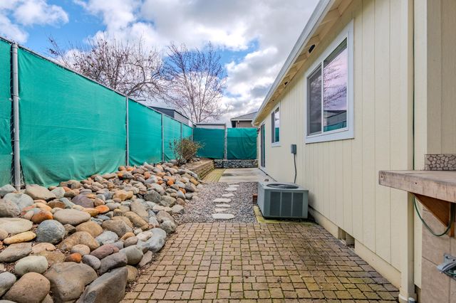 2335 New Haven Drive, Central Point, OR 97502