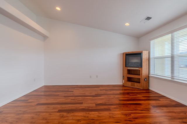 2335 New Haven Drive, Central Point, OR 97502