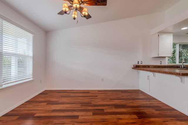 2335 New Haven Drive, Central Point, OR 97502