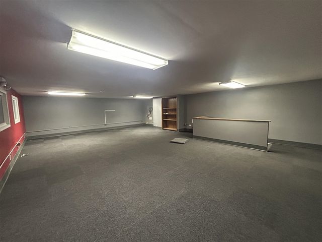 9350 Shaver Road, Portage, MI 49024