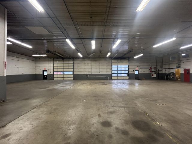 9350 Shaver Road, Portage, MI 49024