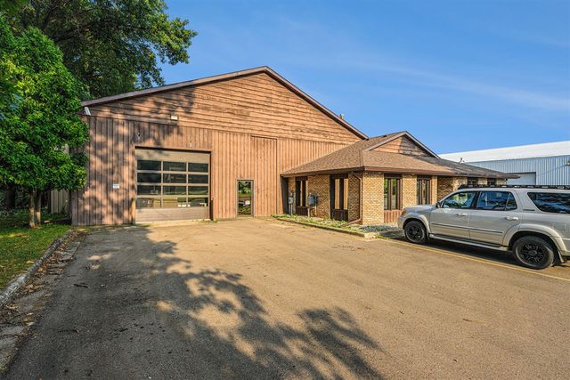 9350 Shaver Road, Portage, MI 49024