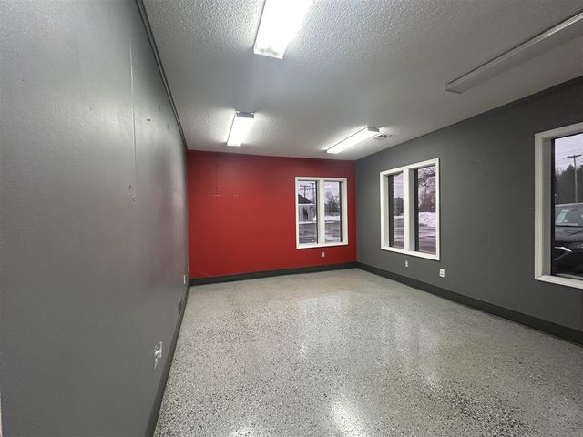 9350 Shaver Road, Portage, MI 49024