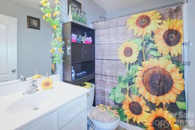 9728 Crooms Court, Charlotte, NC 28215
