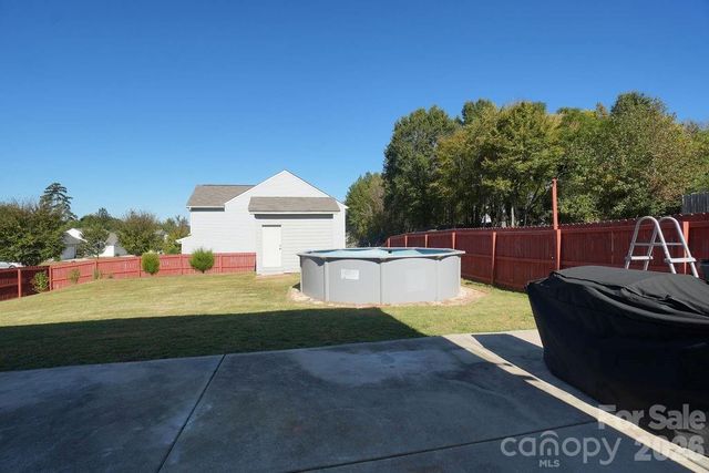 9728 Crooms Court, Charlotte, NC 28215