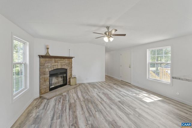 8038&8040 BLENHEIM RD, Scottsville, VA 24590