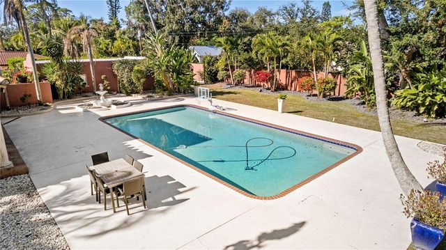 7810 SENRAB DRIVE, Bradenton, FL 34209