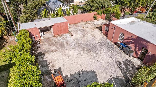 7810 SENRAB DRIVE, Bradenton, FL 34209