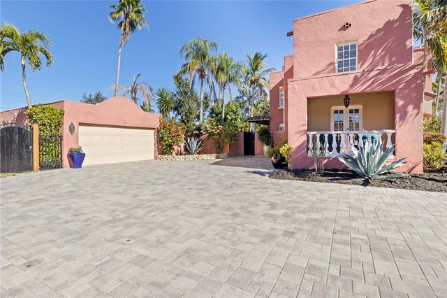 7810 SENRAB DRIVE, Bradenton, FL 34209