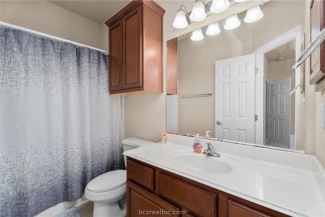 1198 Jones Butler Road 1001, College Station, TX 77840