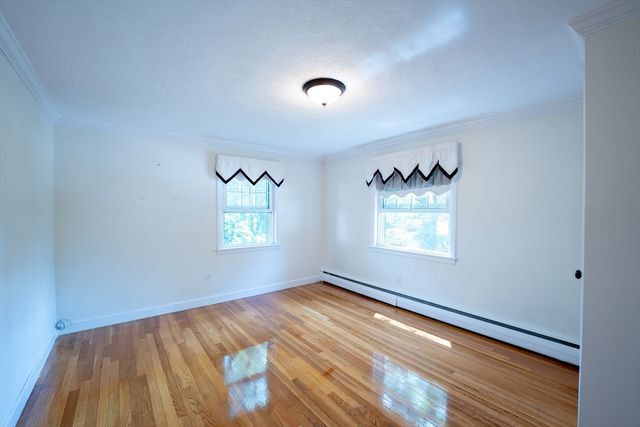 39 Harland Rd, Waltham, MA 02453