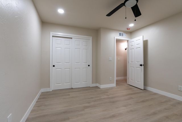 6075 N Selland Avenue, Fresno, CA 93711