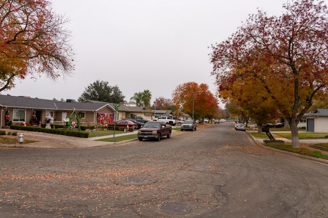 6075 N Selland Avenue, Fresno, CA 93711