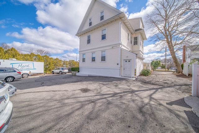 2919 Pawtucket Avenue, East Providence, RI 02915