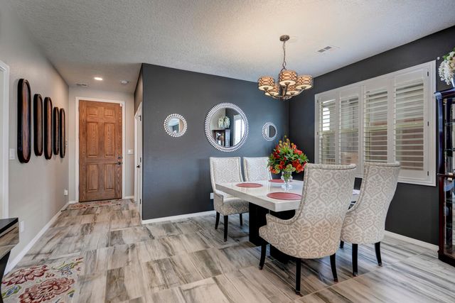 2613 CAMINO PLATA Loop NE, Rio Rancho, NM 87144