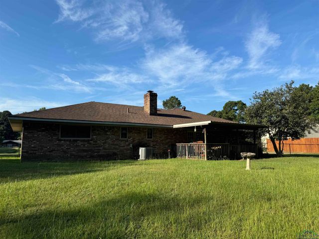 120 Corrine Pl, Waskom, TX 75692