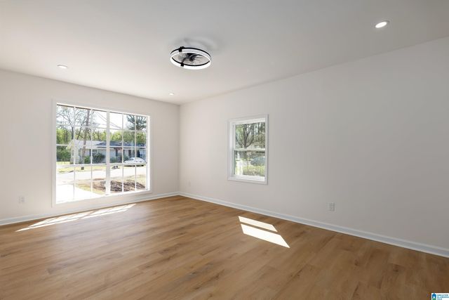 2812 EMERALD AVENUE, Hueytown, AL 35023