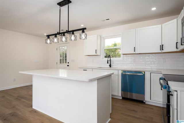 2812 EMERALD AVENUE, Hueytown, AL 35023